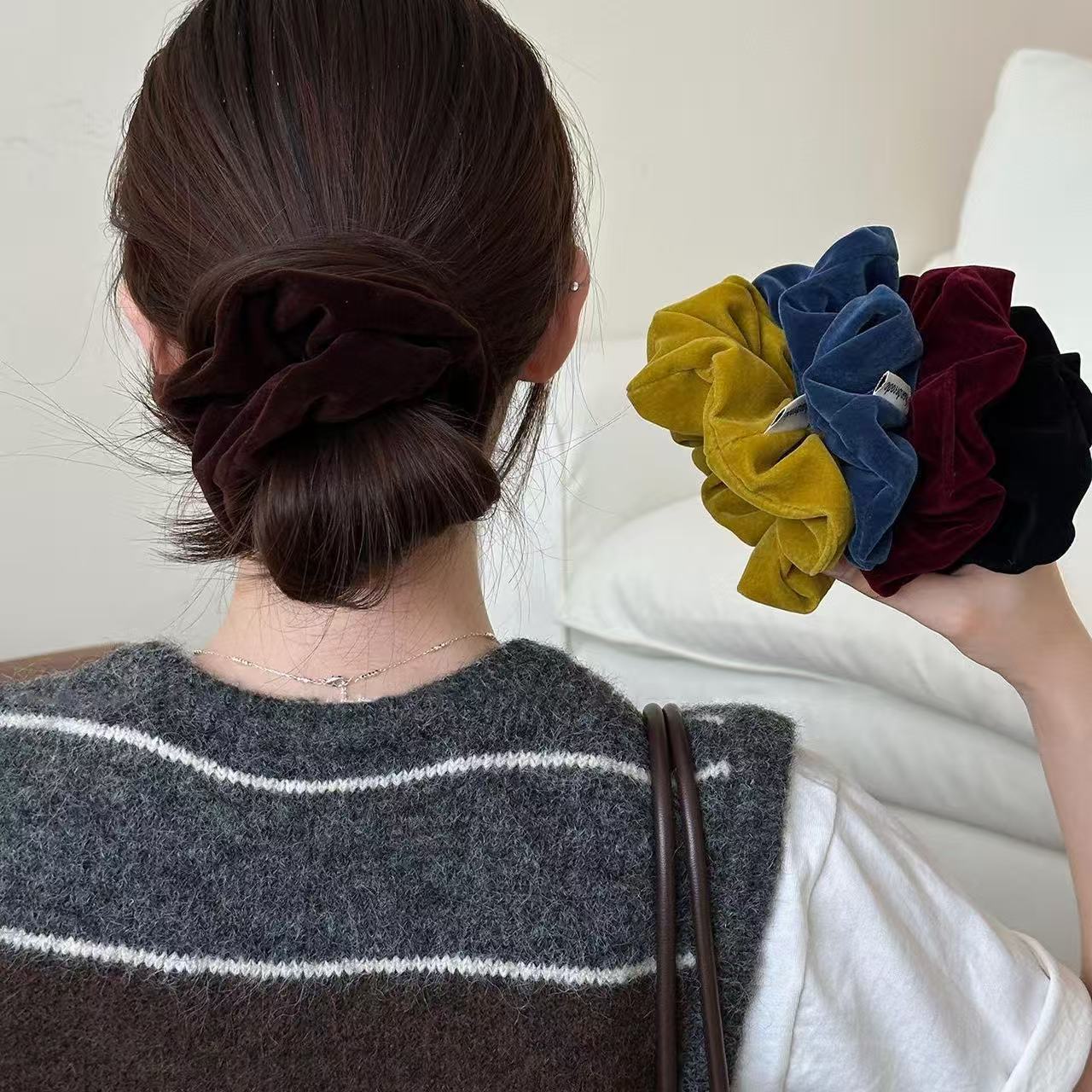 Coletero de terciopelo minimal - Travel Accessories Aesthetic reseña y precio