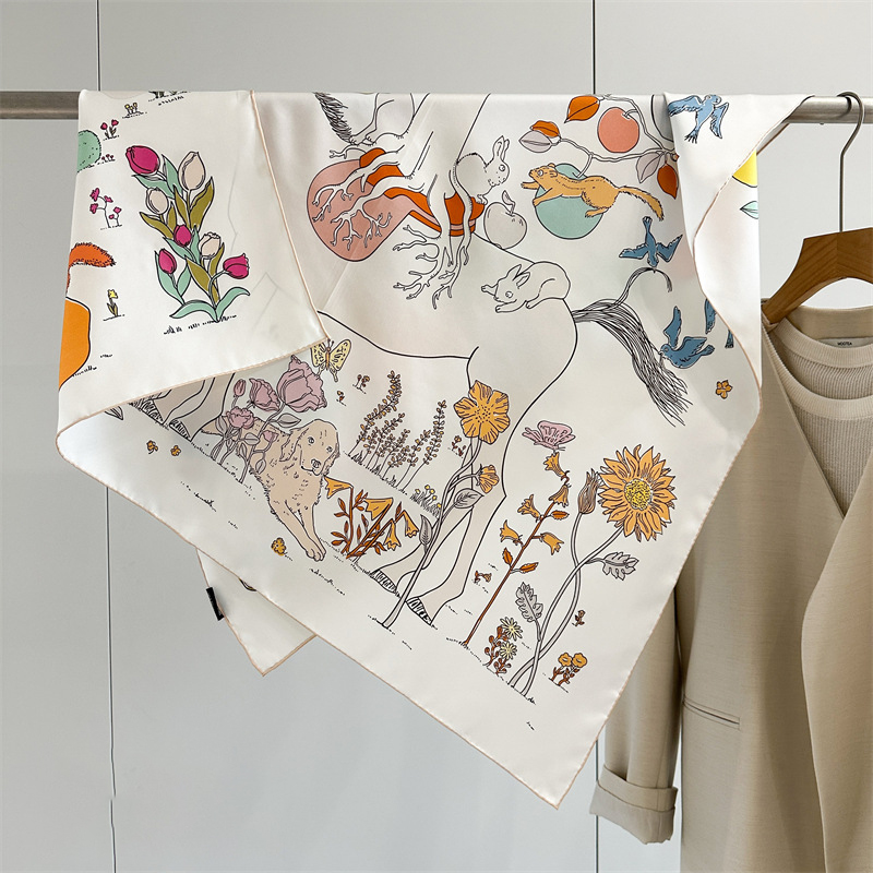 Pañuelo de seda con estampado  - Travel Accessories Aesthetic reseña y precio